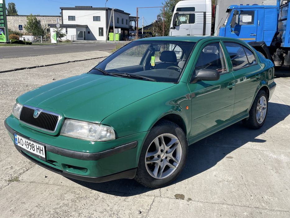 Skoda Octavia ( Tour )