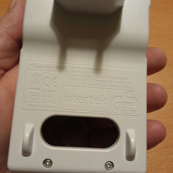 Ładowarka Energizer maxi 4xAA 4xAAA