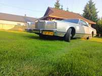 Lincoln Continental Mark V z 1976 roku, silnik 7,5 litra V8