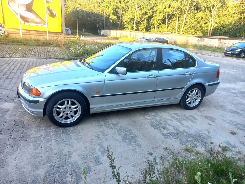 BMW E46 320i 2.0 150KM DOINWESTOWANA JEDEN I WŁAŚCICIEL zadbany klasyk