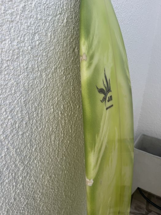 Prancha de surf em bom estado