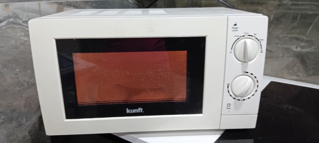 Microondas Kunft