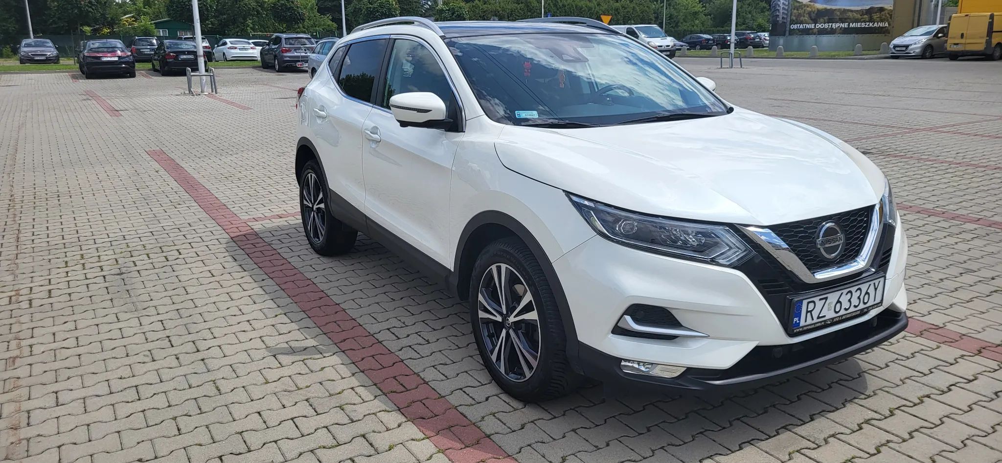 Nissan Qashqai Nissan Qashqai 1.3 DIG-T N-Connecta DCT