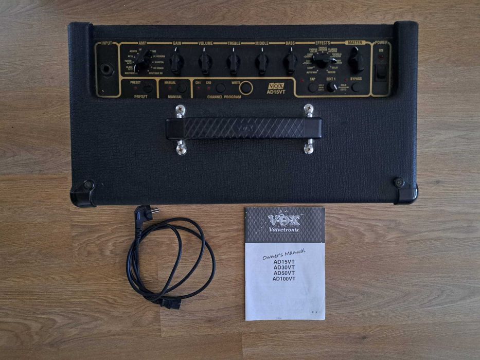 Amplificador Guitarra VOX Valvetronix AD15VT