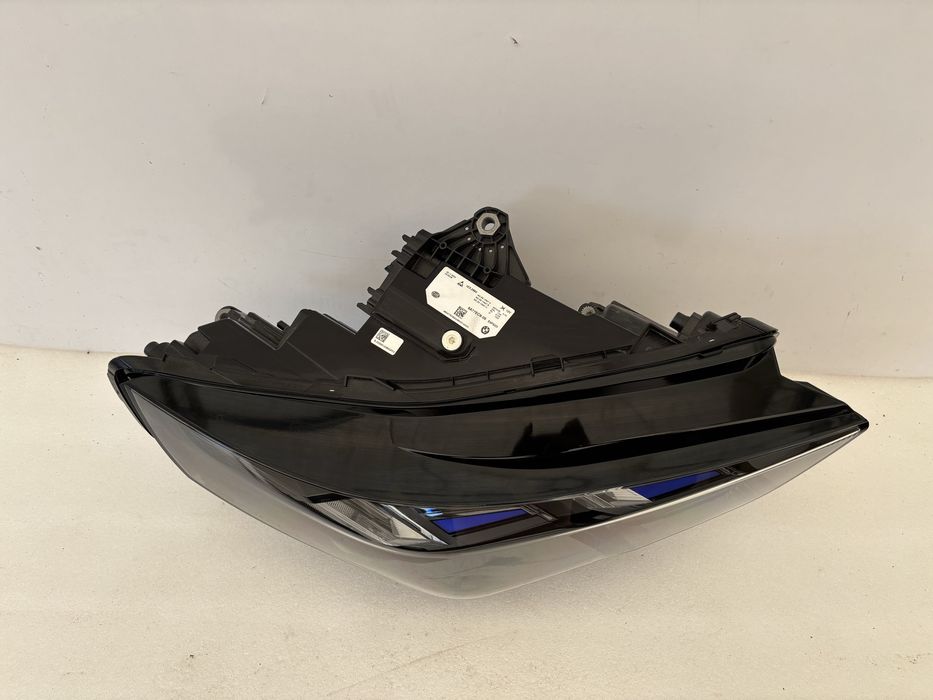 BMW X2 U10 lampa prawy przód prawa przednia FULL LED shadow