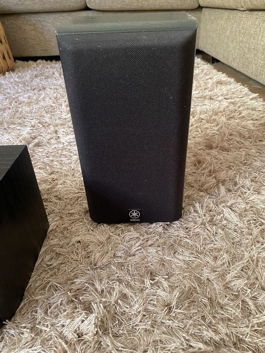 Colunas Yamaha NS-C55 e NS-E55