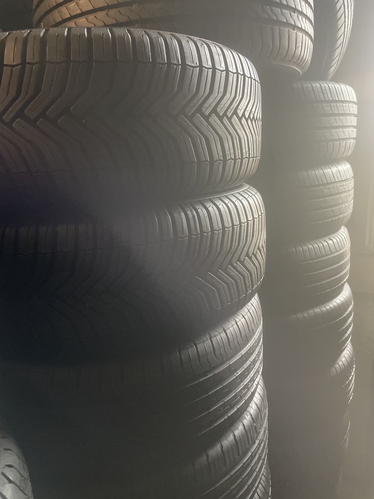 Pneus Michelin 215/55/17