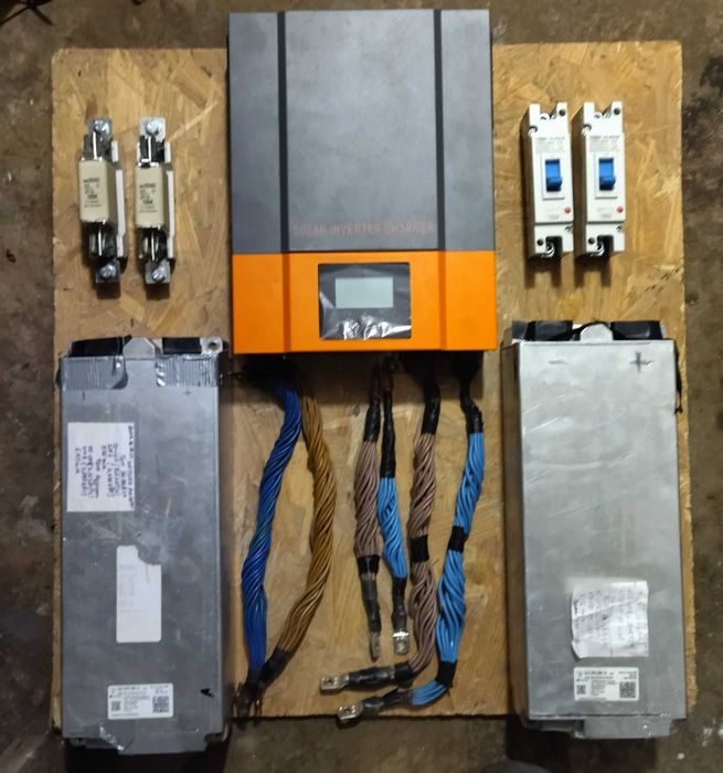 Гибридник PowMr 3.2VA/3.0кВт  + АКБ Литий Ион 4.4кВт/ч.