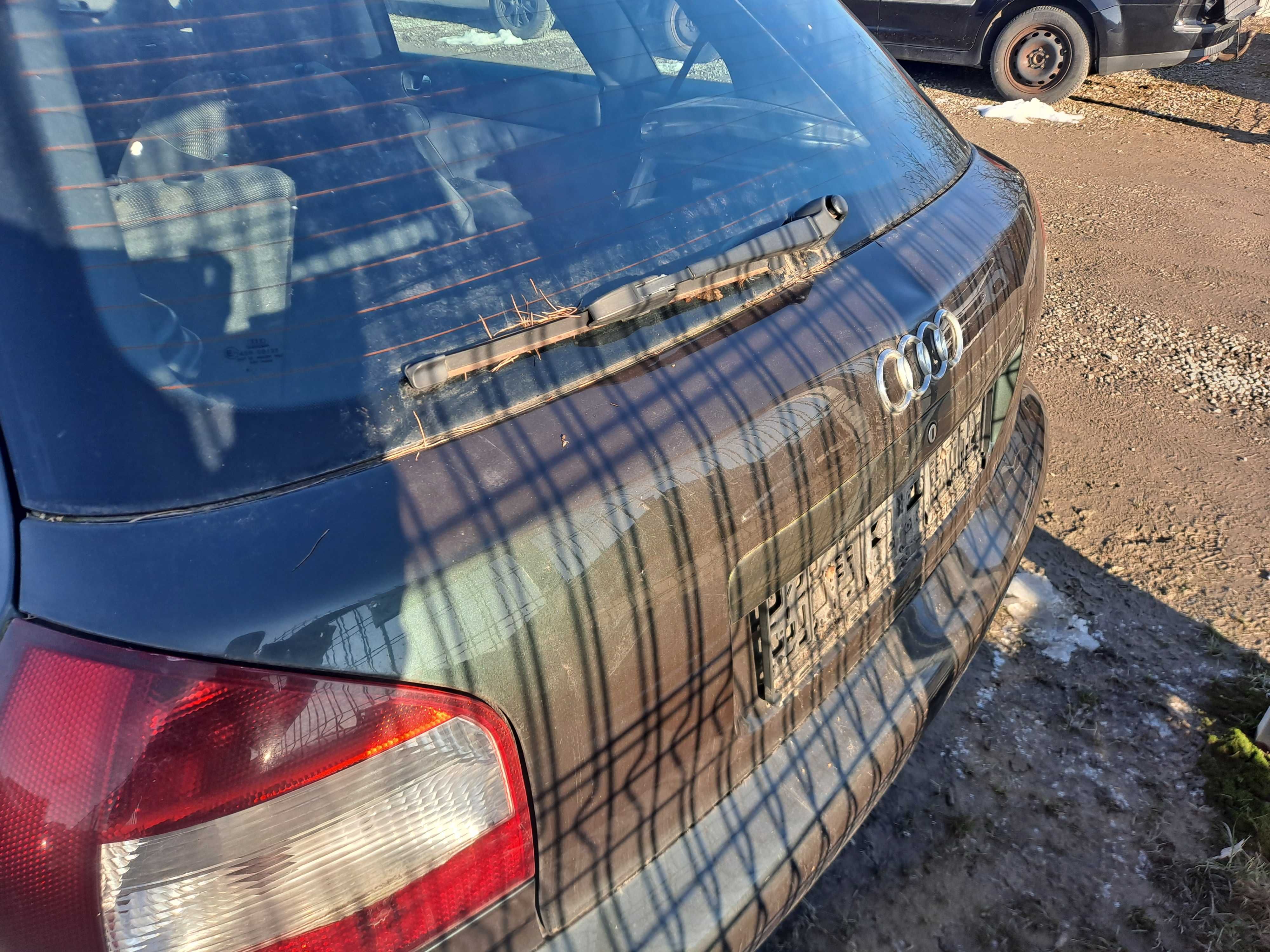 Tylna klapa bagażnika Audi a3 8l lift LZ6S