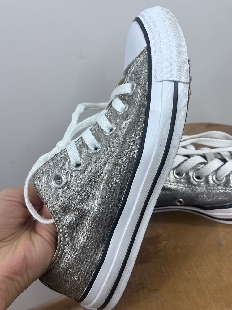 Srebrne metaliczne buty sportowe trampki tenisówki Converse 37,5