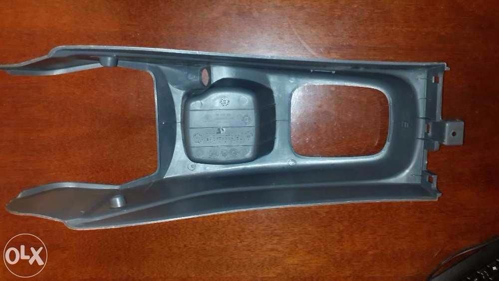 DAWOO lanoc CEVROLE консоль КПП оригинал,б/e, 96236781