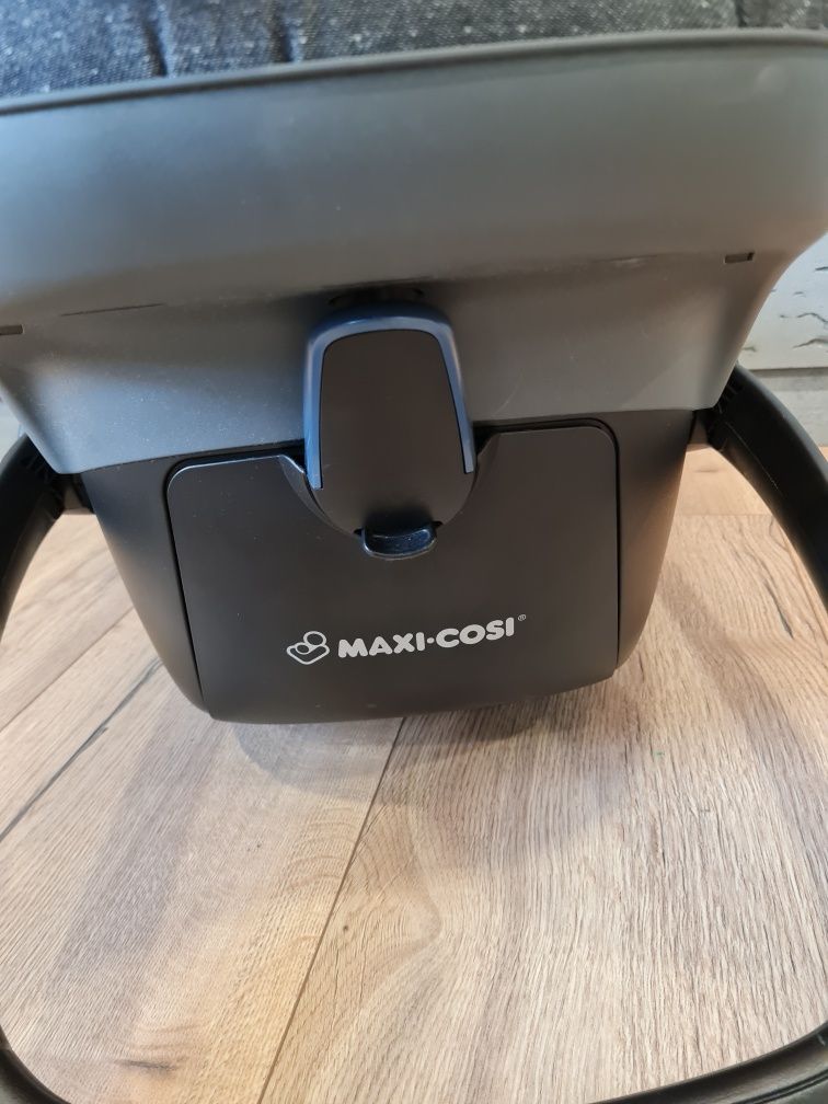 Fotelik Maxi cosi pebble plus i-size do bazy isofix