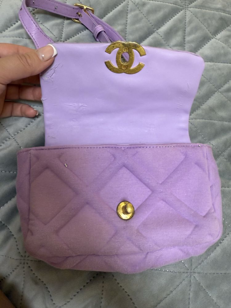 Продам сумку Chanel