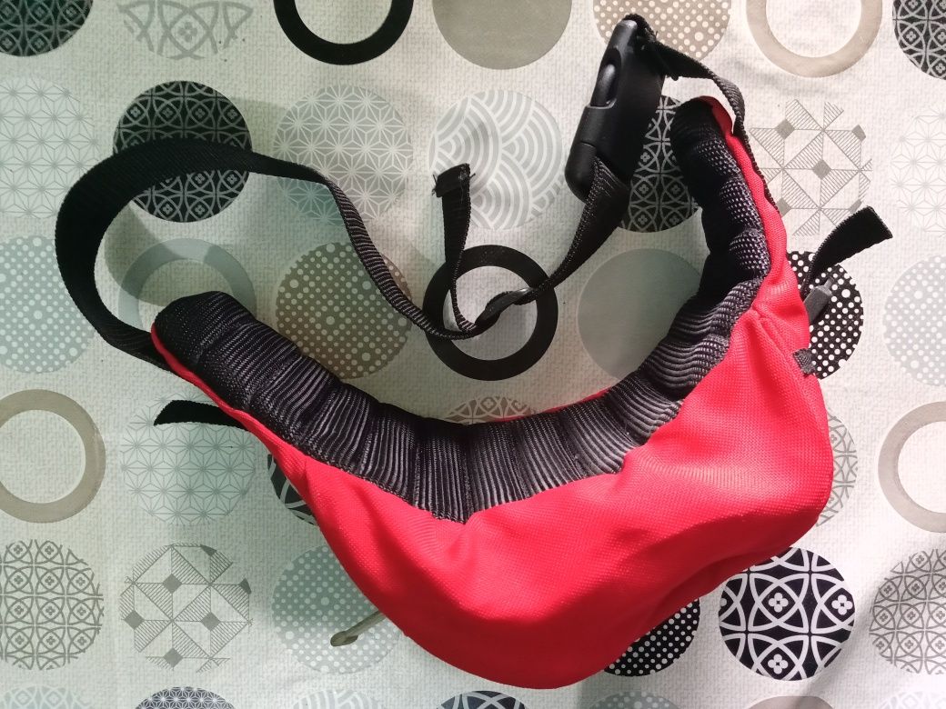 Bolsa de cintura vermelha