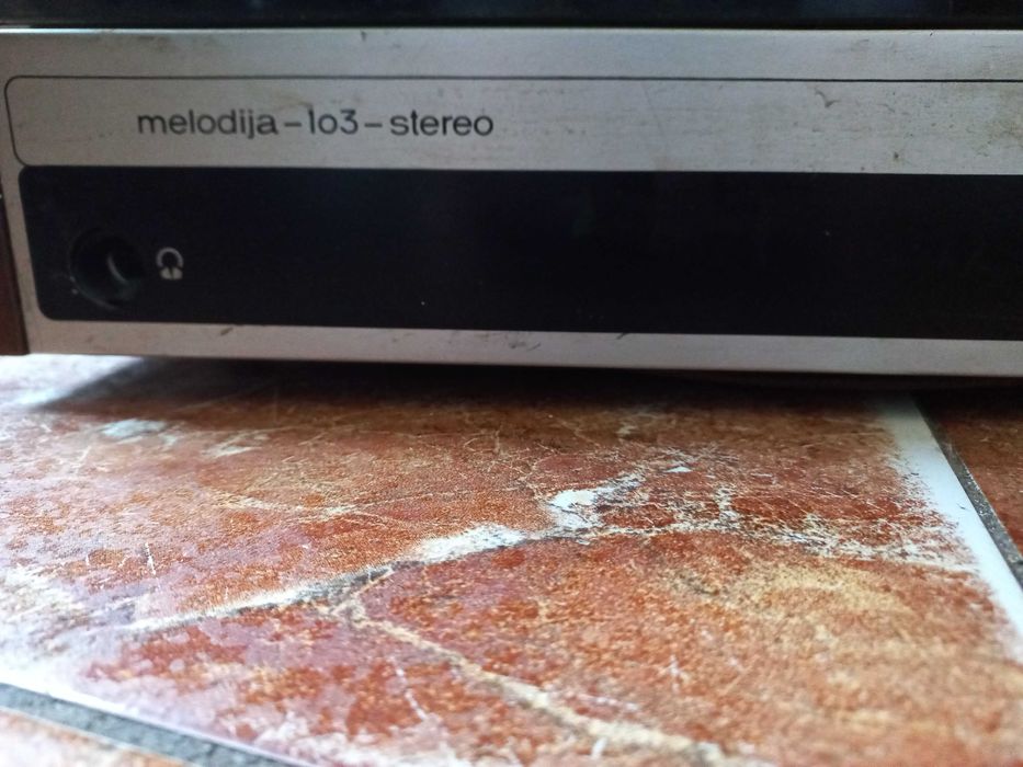 Вініловий програвач Melodija-103-stereo Radiotehnika