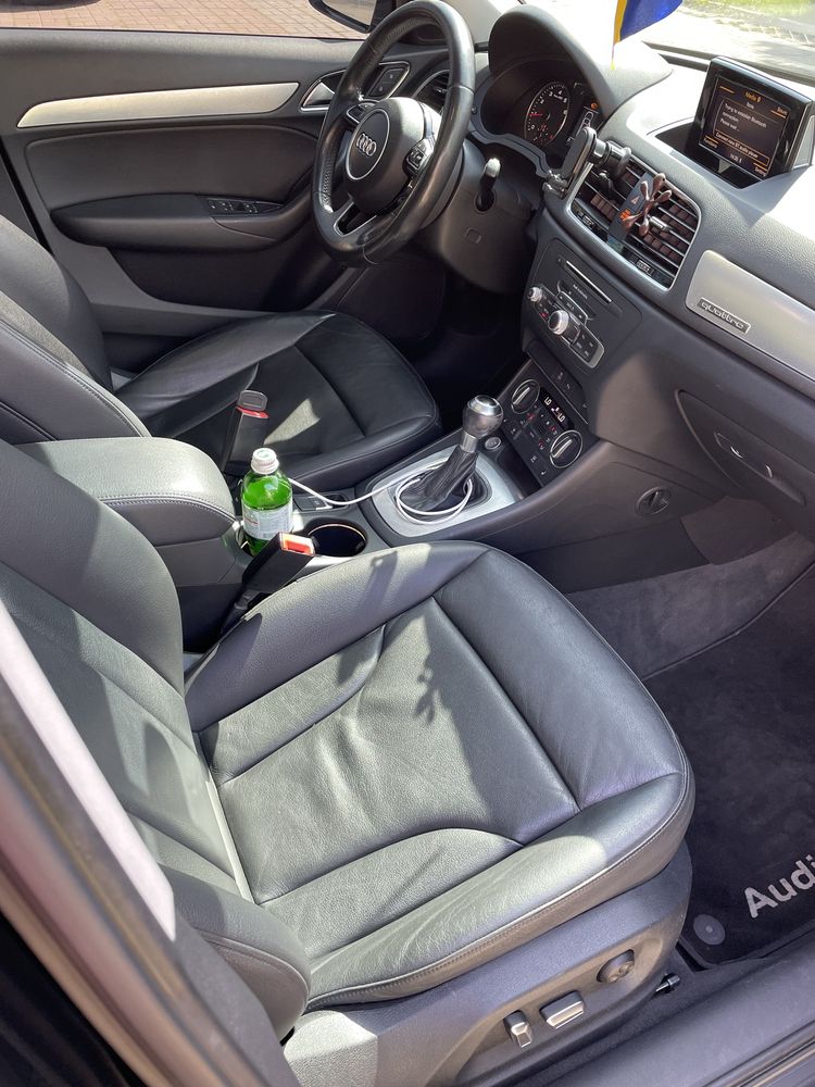 Audi Q3 Premium Plus 2016 Black 2.0l Без дтп, целый
