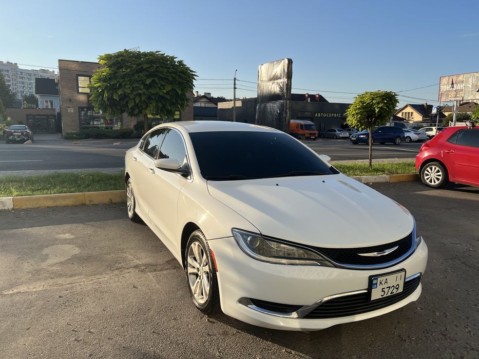 Продам авто chrysler 200