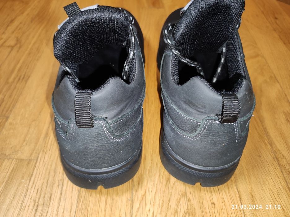 Черевики кросівки підліткові демісезонні 40р.