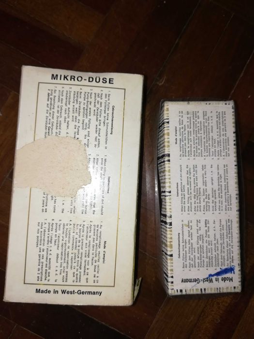 Miniatura em Porcelana: Frascos Perfume e sapatos (desde 15€)  Vintage