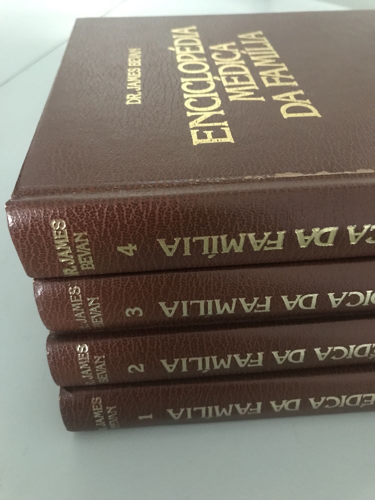 Enciclopédia Médica da Família