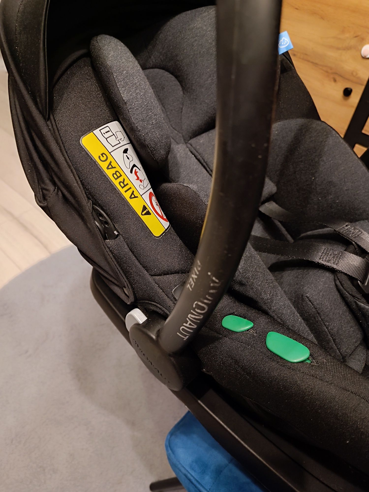 Avionaut Pixel Pro 2.0c z bazą na ISOFIX