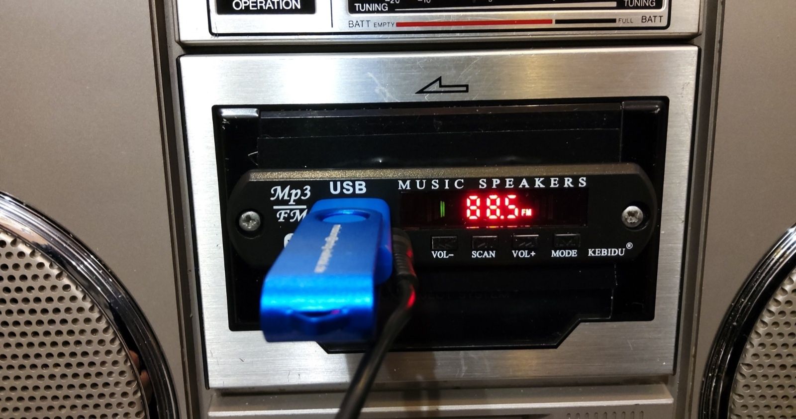 Радиоприёмник 80х с USB,Bluetooth,MicroSD,FM.