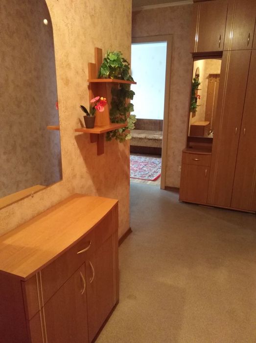 Сдам 1-кв на пр А.Поля 9000