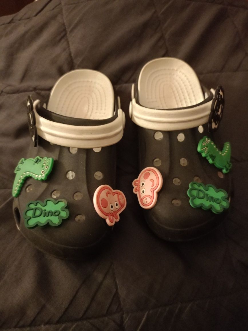Crocs, klapki basenowe świnka Peppa 28