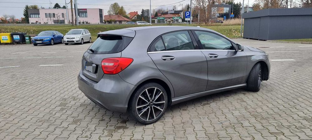 Mercedes A180 manual w bdb stanie