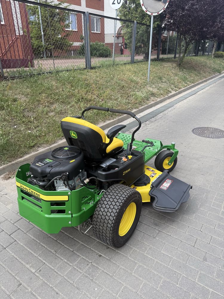 Traktorek kosiarka John Deere Z355e Ztrak 22HP