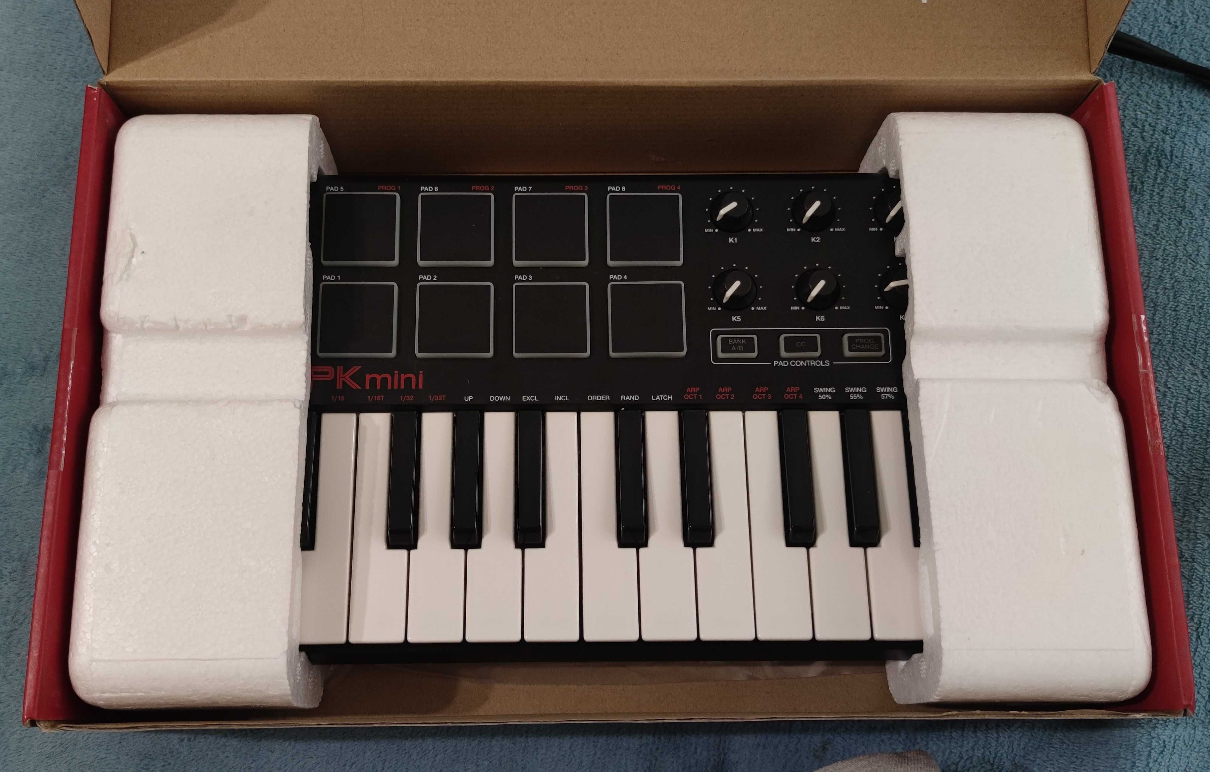 MIDI клавиатура Akai MPK MINI MK2