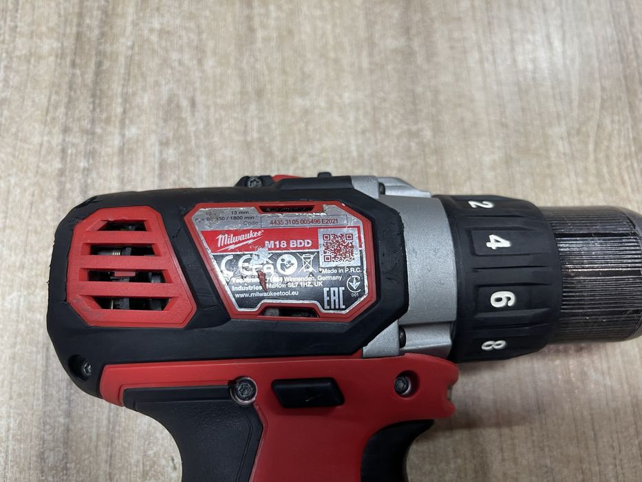 Milwaukee M18 BDD / щіткові акумуляторні шуруповерти Мілвокі
