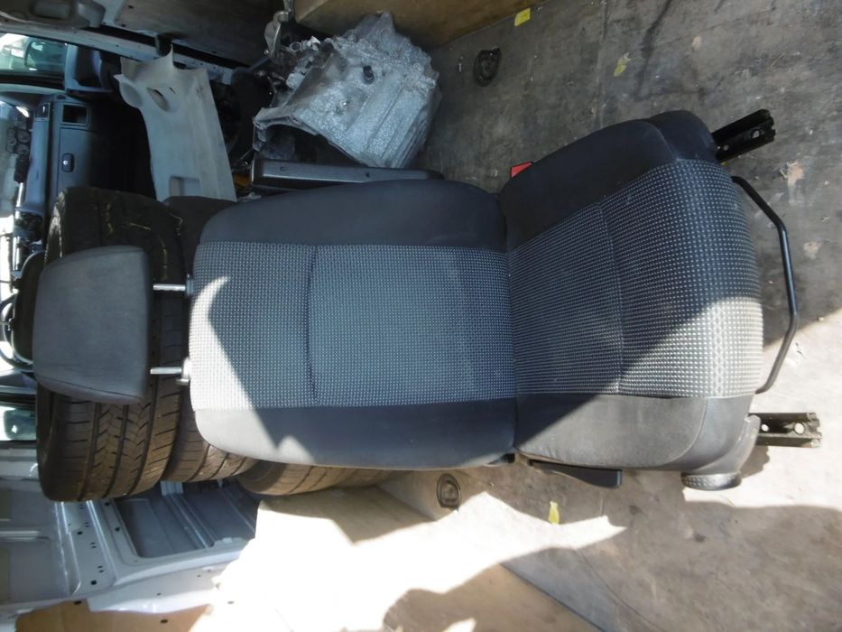 FOTEL PASAŻERA VITO 639 VIANO