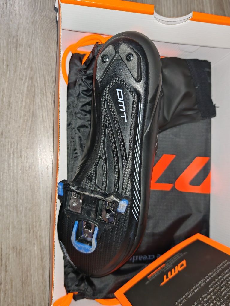 Sapatos DMT WKR1 nº 45