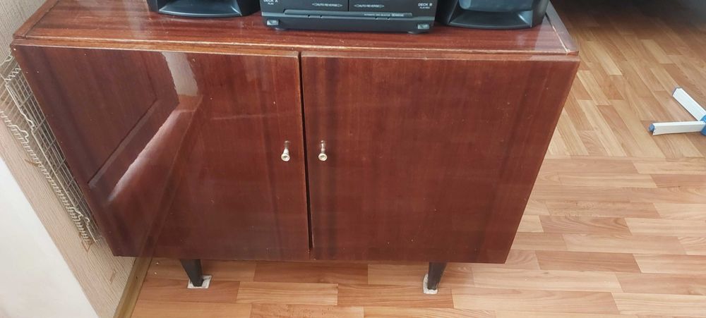 Тумба под телевизор