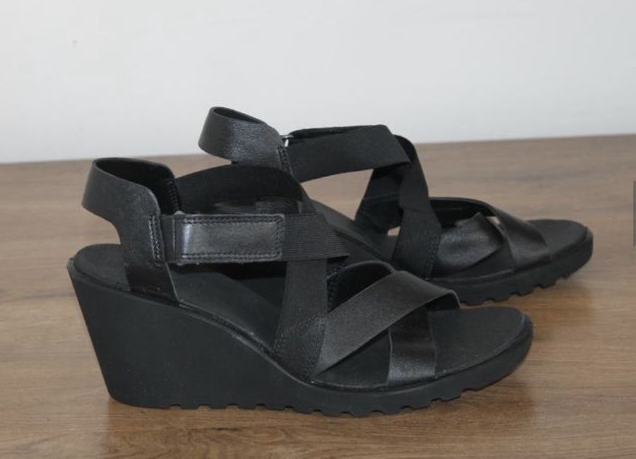 Босоножки Ecco Freja Wedge Strap