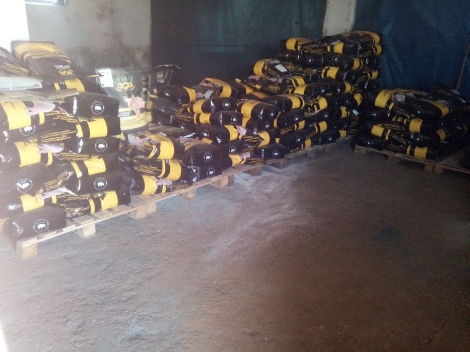 Комбикорма и БМВД DVOREK