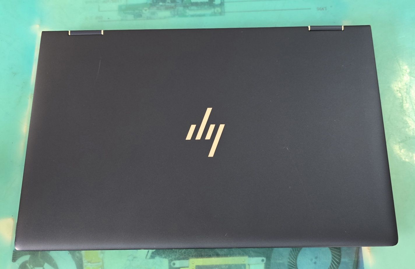 Laptop HP Dragonfly