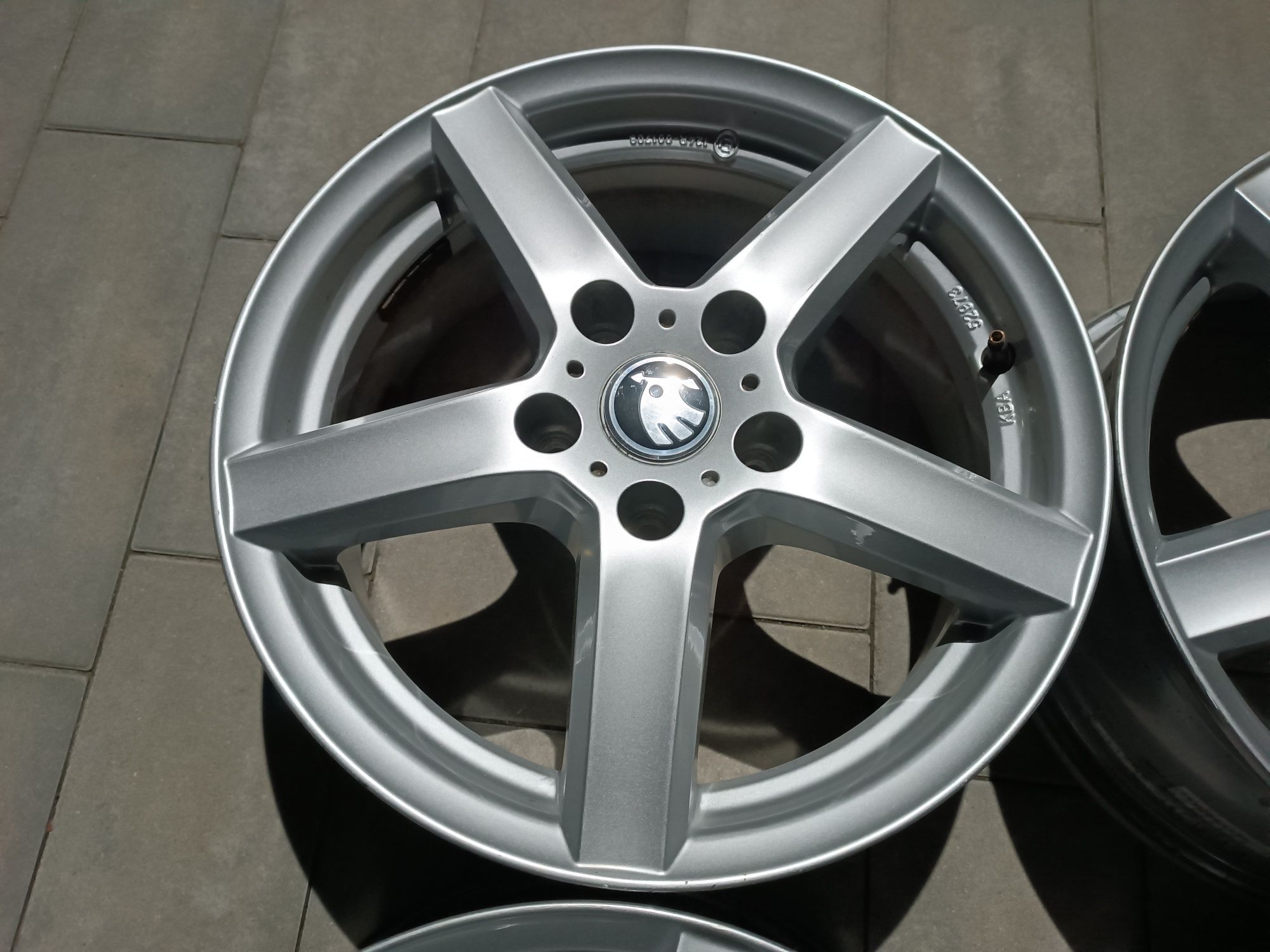 16 Alufelgi Skoda Octavia IV III II Superb, Karoq Yeti 5x112