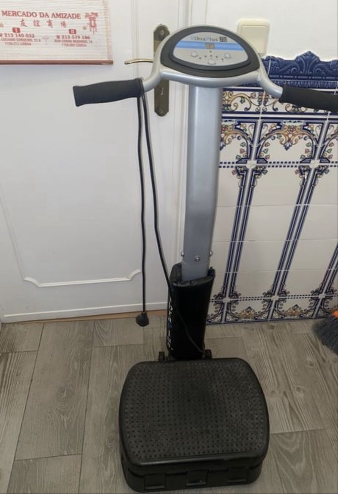 Máquina vibratória