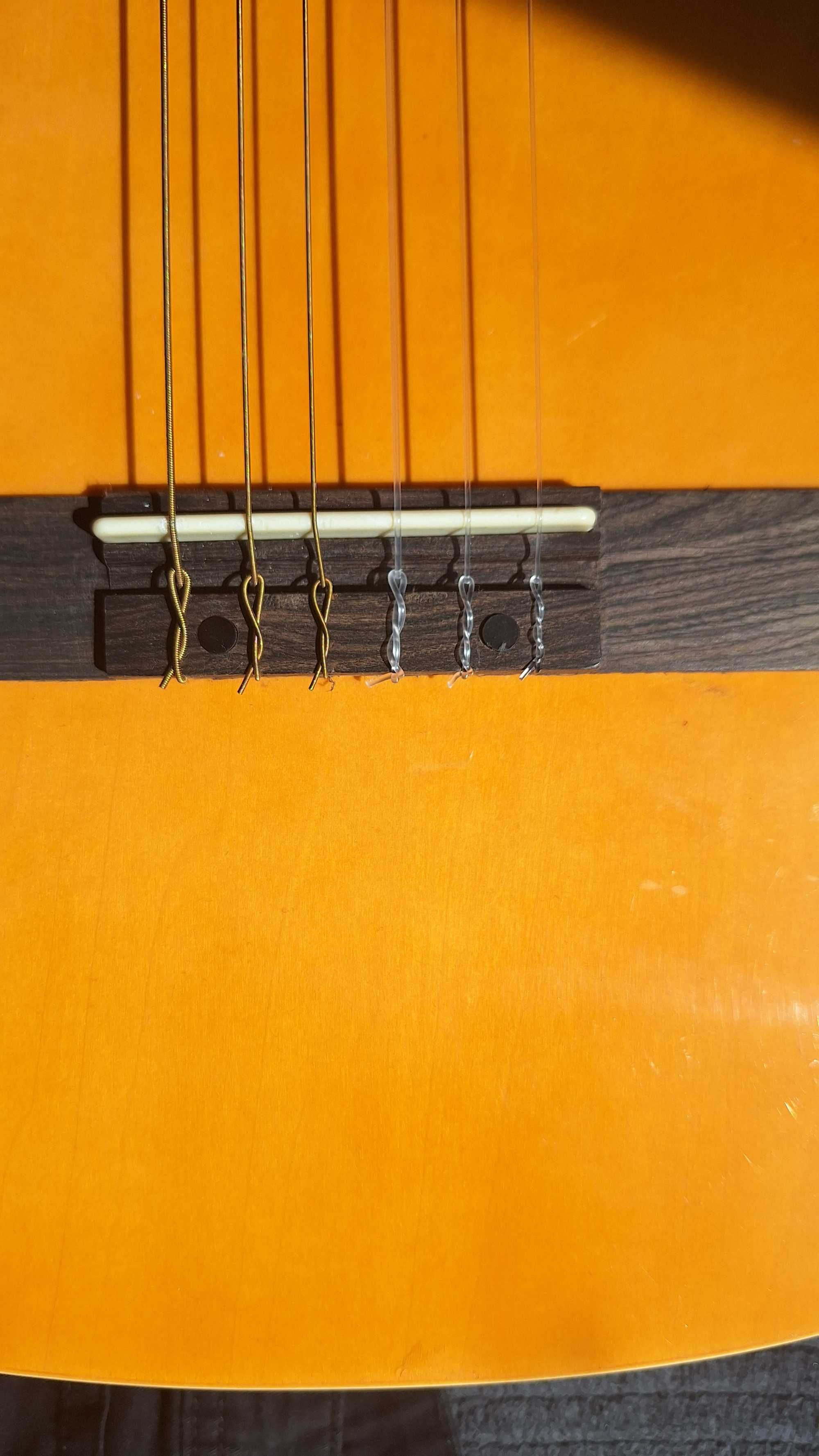 Sprzedam gitarę klasyczną