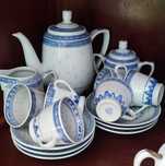 Serviço de Café Azul e Branco