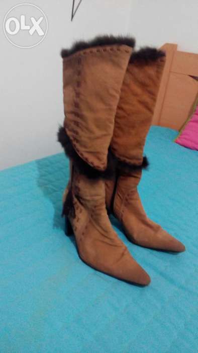 Botas cano em pele