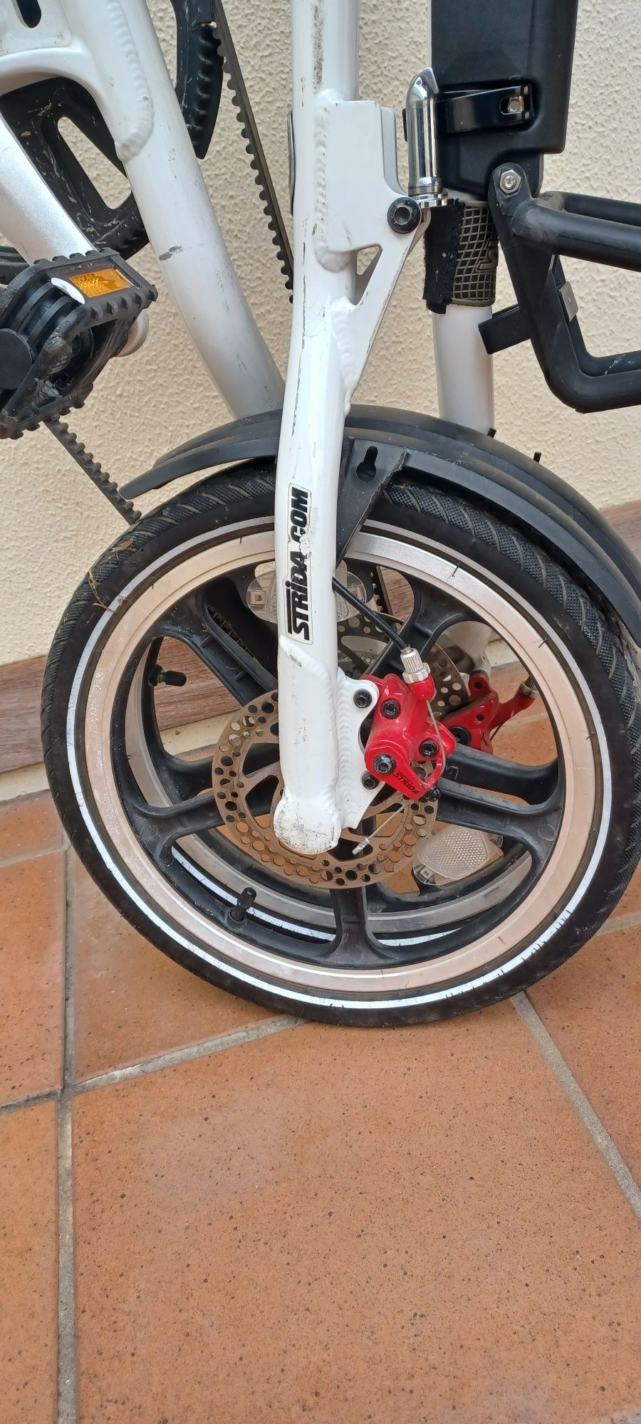 Strida Lt branca , bicicleta dobrável