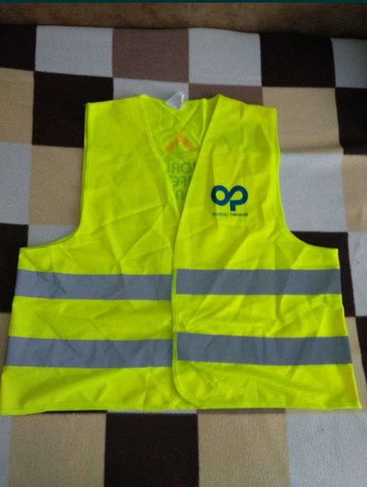 Фляга  алюминиевая, флисовая куртка