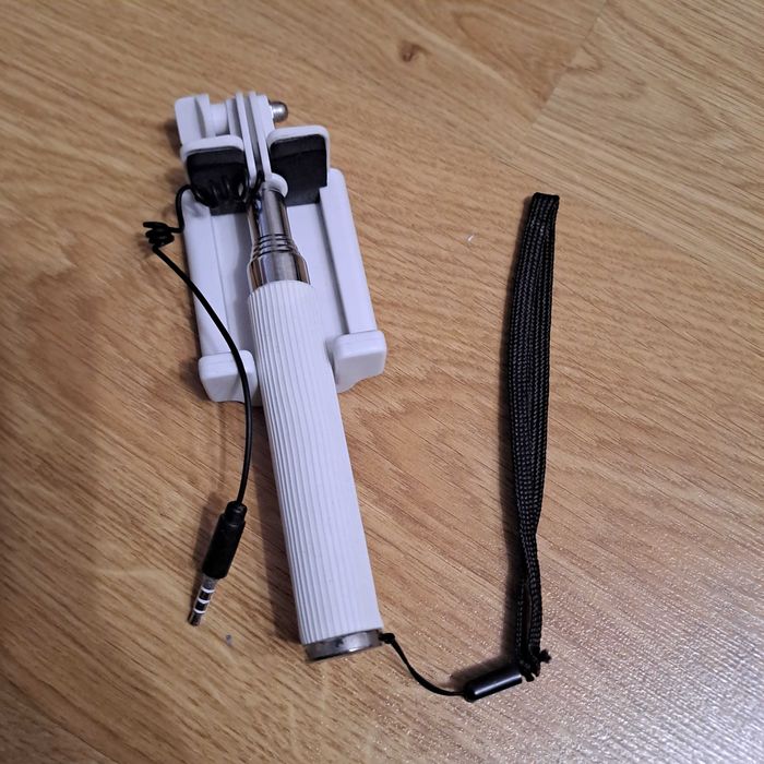 Uchwyt teleskopowy do telefonu / selfie