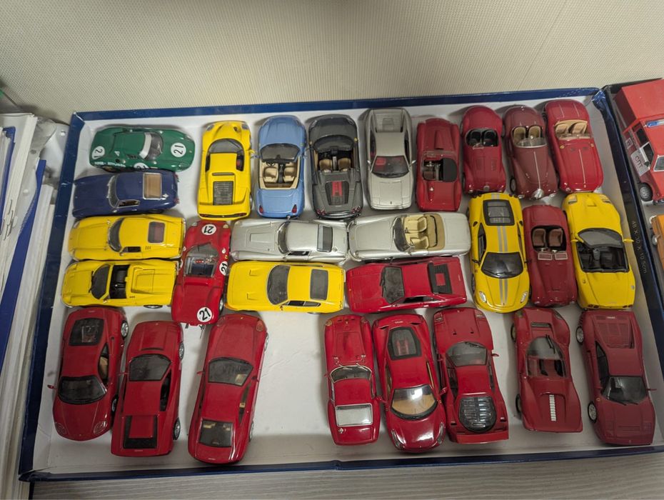 Колекційні модельки 1:43