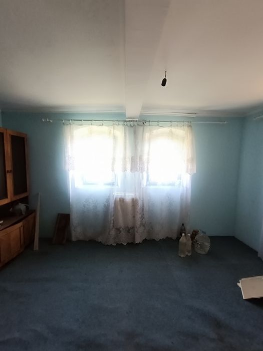 Продаж будинка в передмісті