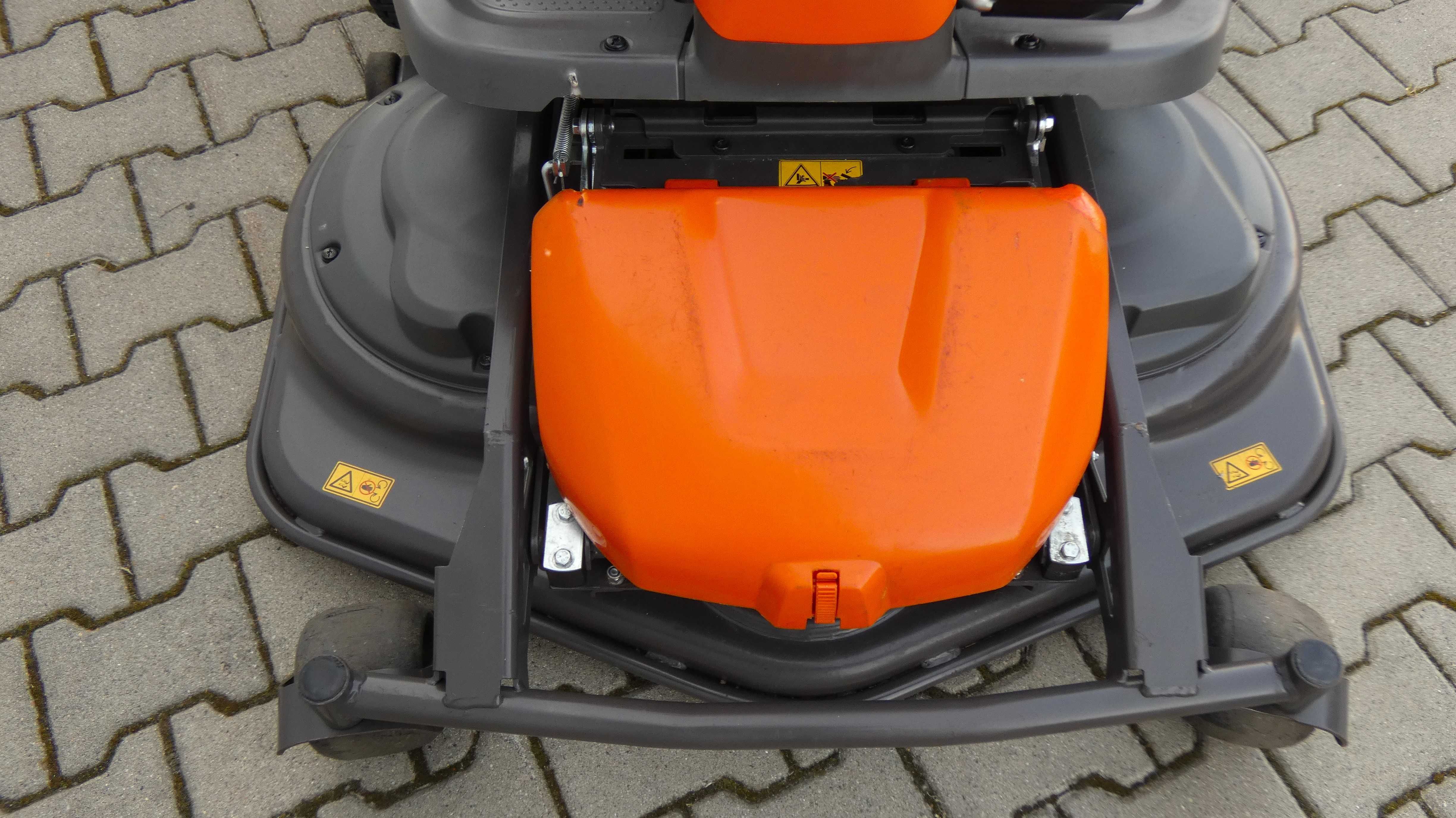 Traktor kosiarka Husqvarna RC320Ts AWD B&S 2 Cylindry (050901.4) Baras