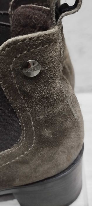 Zamszowe botki Lasocki